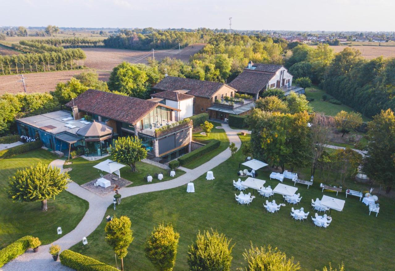 Hotel Il Tesoro Living
